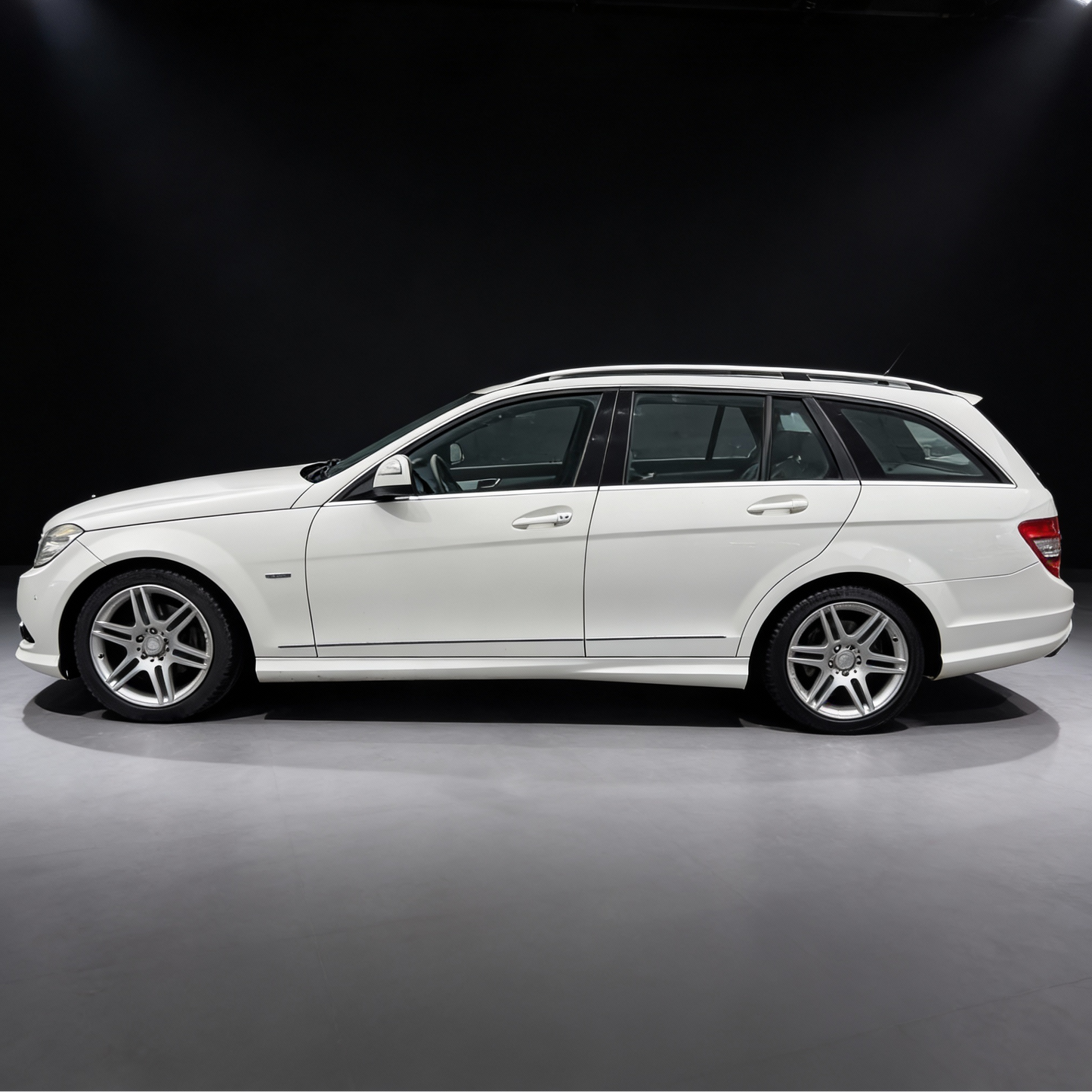 Mercedes-Benz C200